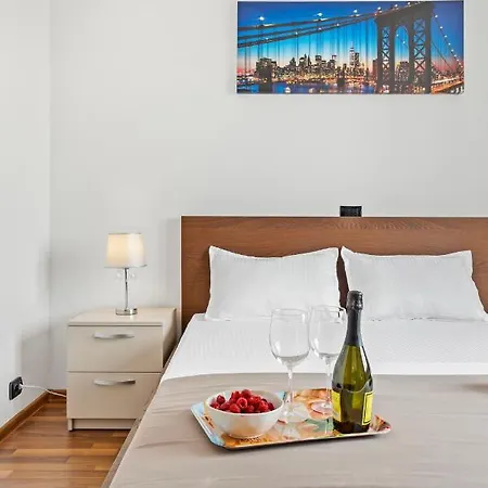 Apartamento Lovely Central 2-bedroom With Free Parking Bucarest